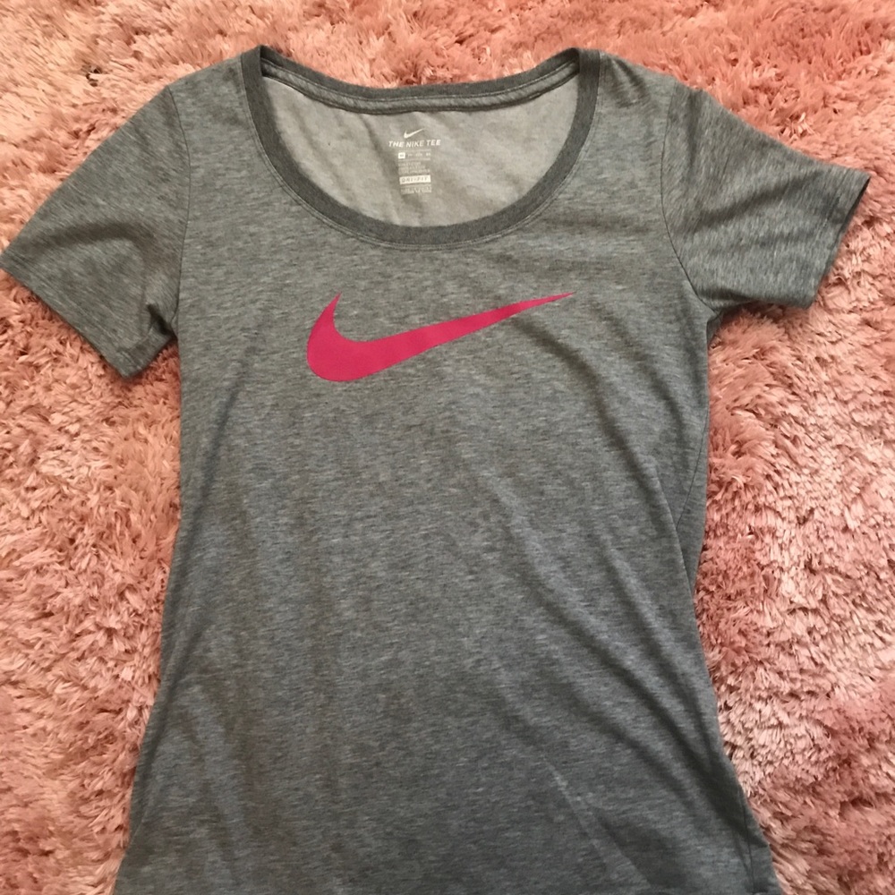 Nike Tee